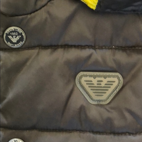 Giorgio Armani Boys Vest - Picture 6 of 7